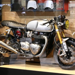 triumph thruxton r